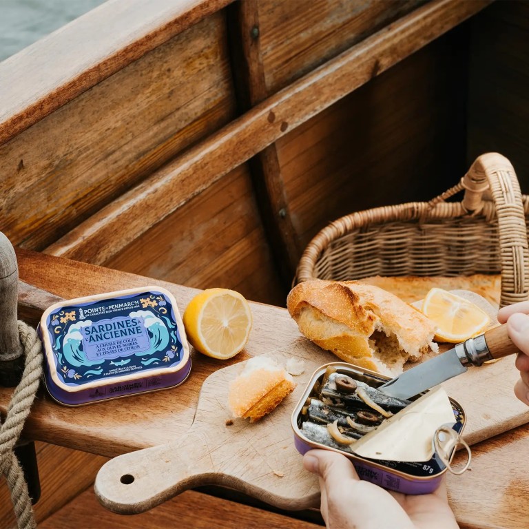 Sardines à l'ancienne à l'huile de colza aux olives noires et zestes de citron